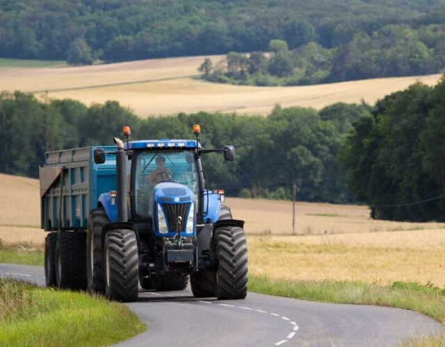 La route, c'est pour circuler, pas pour les bacs!
