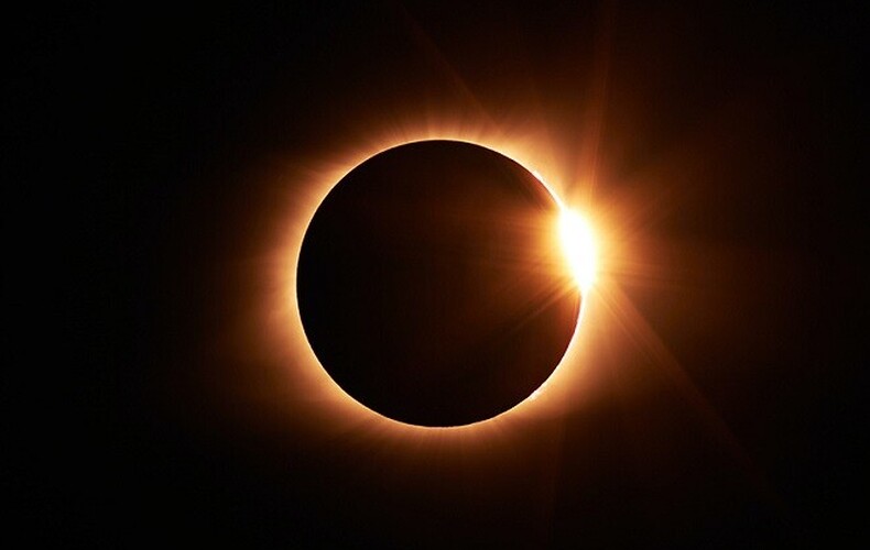 Éclipse solaire totale le 8 avril 2024