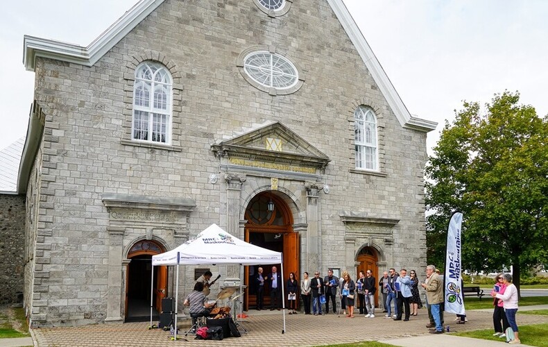 MRC - L'appel de projets en culture bonifié et prolongé