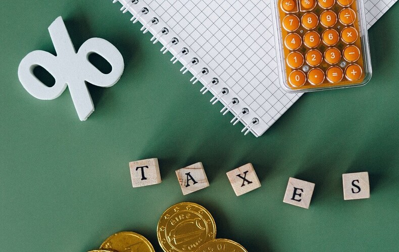 Premier versement de taxes dû le 23 février 2024